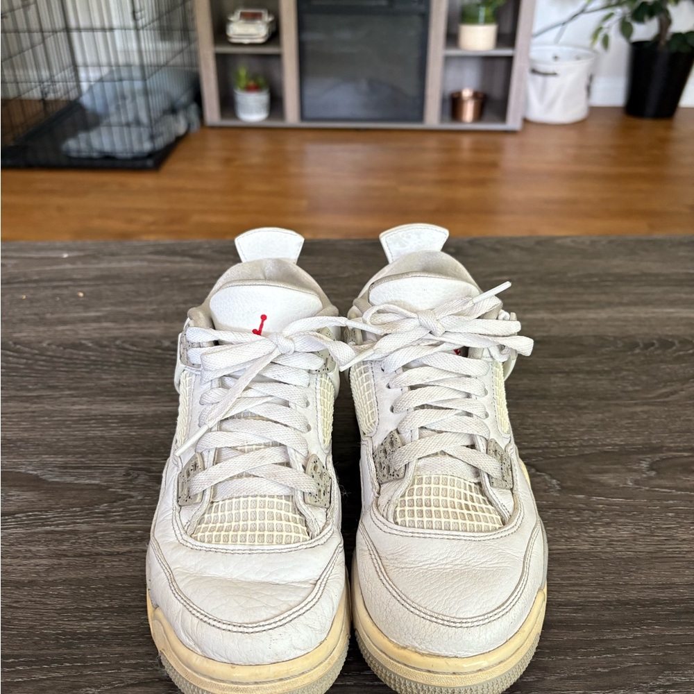 White Oreo Jordan 4
